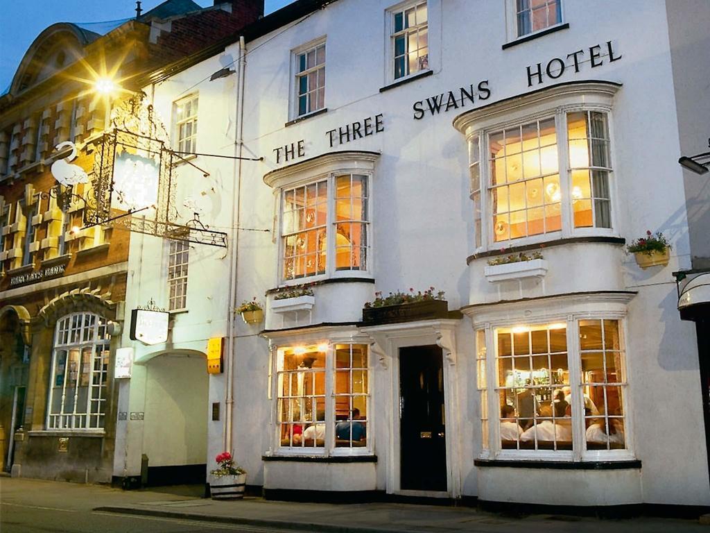 The Three Swans Hotel, Market Harborough, Leicestershire Exterior foto